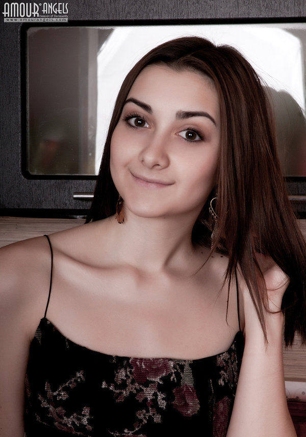 Инна, 19 лет, 2 размер груди